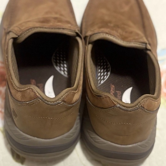 Men’s Skechers Arch Fit Motley Milo Brown Oiled Leather Slip-In Loafers Size 10 main image 7